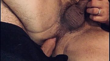 Any married guys like riding cock?!
