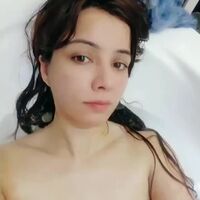 Paki celeb turned slut nude in bathtub teasing with shaved pussy