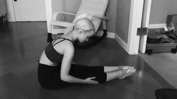 Dove Cameron is a flexible cute slut. So many great positions to fuck her