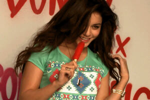 Vanessa Hudgens. Don't you just wanna be that popsicle