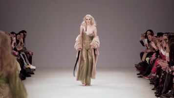 Beautiful Model In Ukrainian Fashion Week