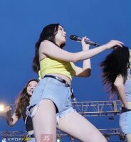 Dal Shabet Serri - Proudly bending over showing her ass upclose asking fans 