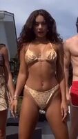 Vanessa Hudgens knows how to move her body