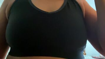 First post here! Hope you like my boobs 😊