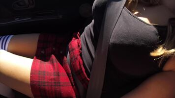 Hot Chick Milks His Cock In The Car