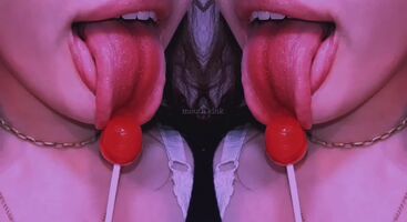 ♥❤Touching my throat and my uvula with a lollipop❤♥