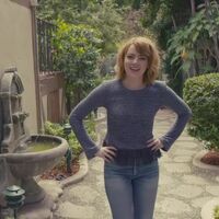 Emma Stone's amazing ass in jeans. God I'd love to see her asshole getting destroyed and gaped