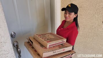 Ember Snow Is A Good Pizza Delivery Girl