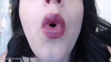 Just finished a new Lip Closeup and Worship video! Come and enjoy lip and tongue play!