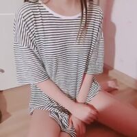 Hi ~ I came back! I am shy at ordinary times, but sometimes I want to be treated roughly ...haha and I wonder what your sex fantasy is !!!