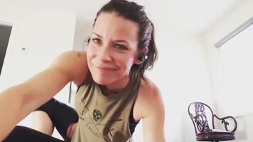 Evangeline Lilly looks like she’s have trouble riding a big thick cock.