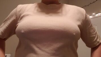 I hope everyone enjoys my first every titty drop!! <3