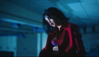 Selena Gomez sexy in her new music video