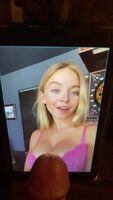 Sydney Sweeney’s huge tits and adorable face made me completely erupt