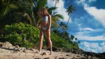 Quickie in Paradise! Hot Holidays Sex