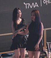 I-dle Shuhua and Minnie showing off their thighs